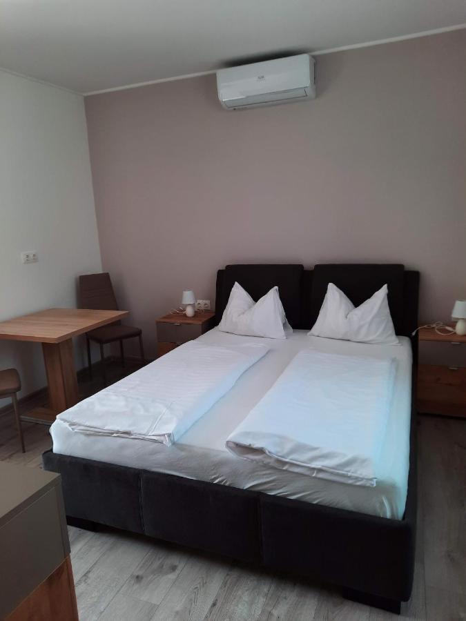 Silver Boglar Apartman Balatonboglár Exteriör bild